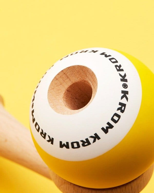 kendama-krom-pop-żółta.2.jpg