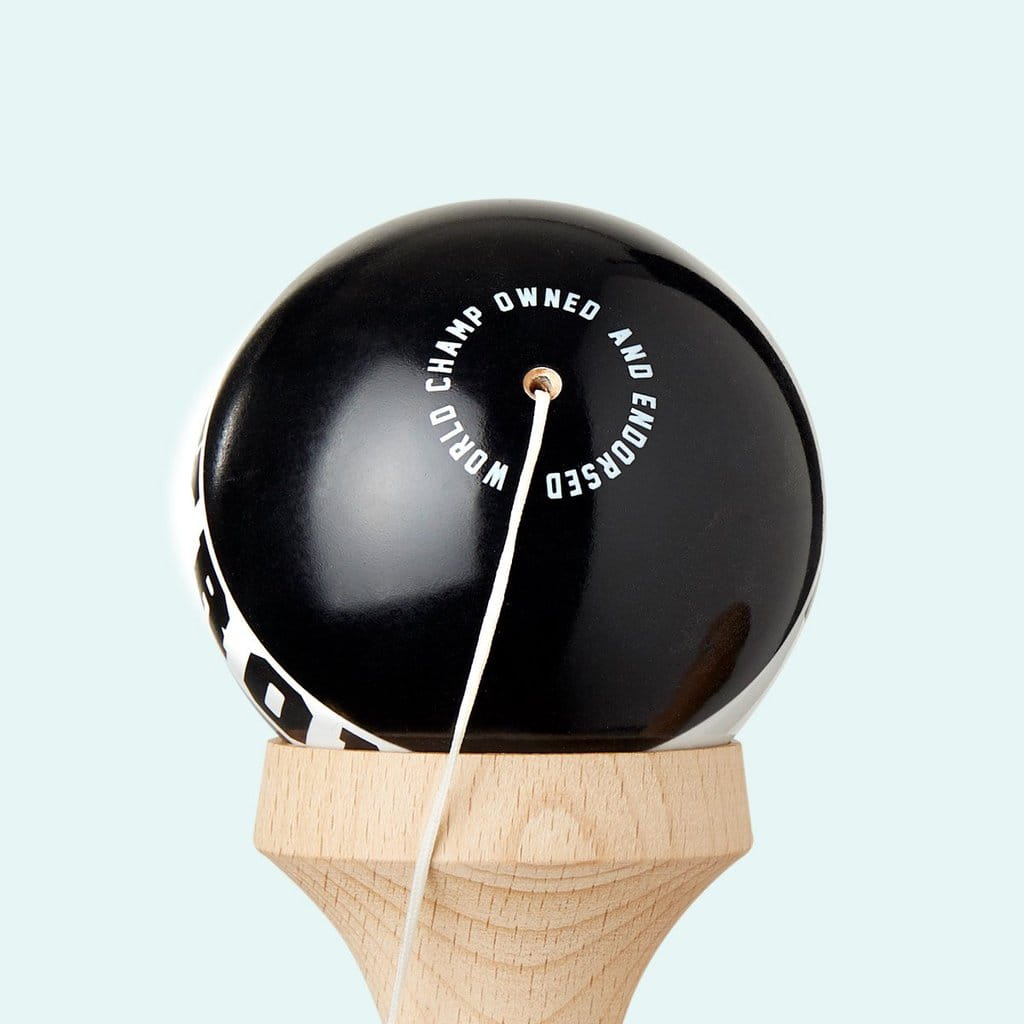 kendama-krom-strogo-black.6.jpg