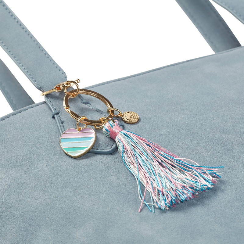 204-006-Carrie-Keychain-Heart-VA1_800x800-2.png