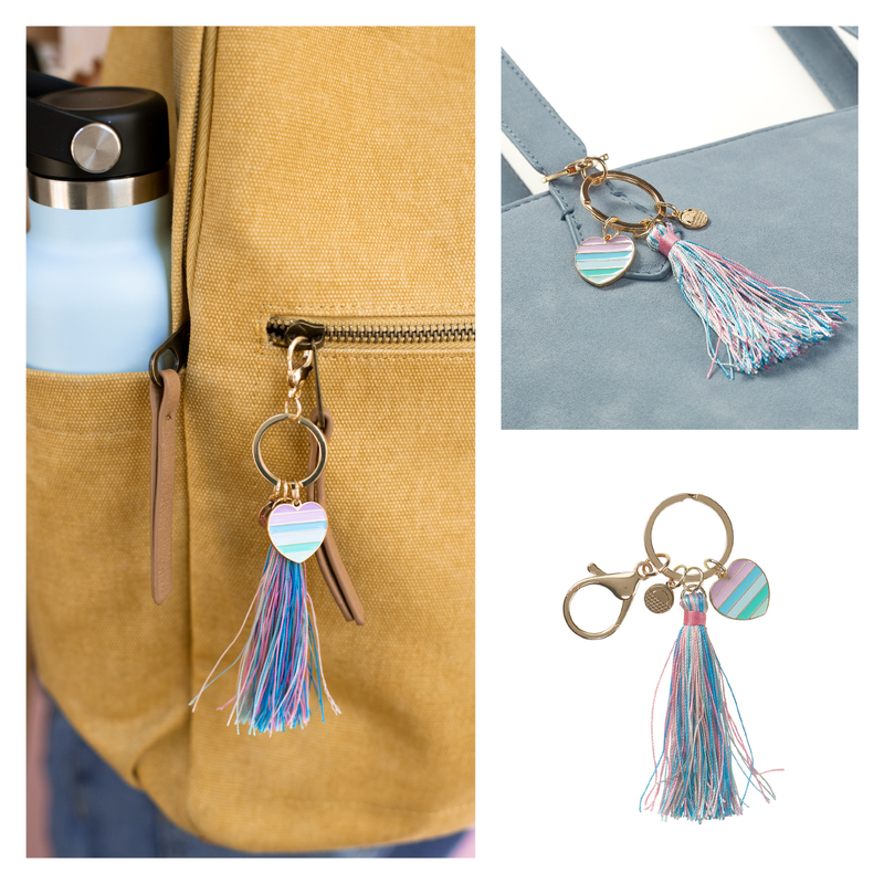 204-006-Carrie-Keyring-Heart-M1_800x800-2.png